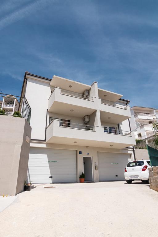 Apartments Villa Stari Koko Омиш Экстерьер фото