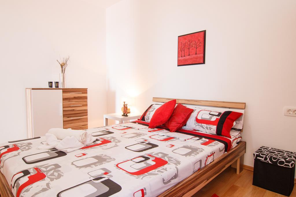 Apartments Villa Stari Koko Омиш Экстерьер фото