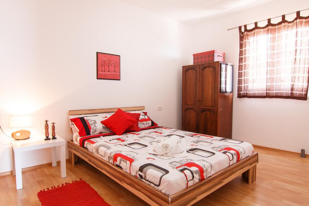 Apartments Villa Stari Koko Омиш Экстерьер фото