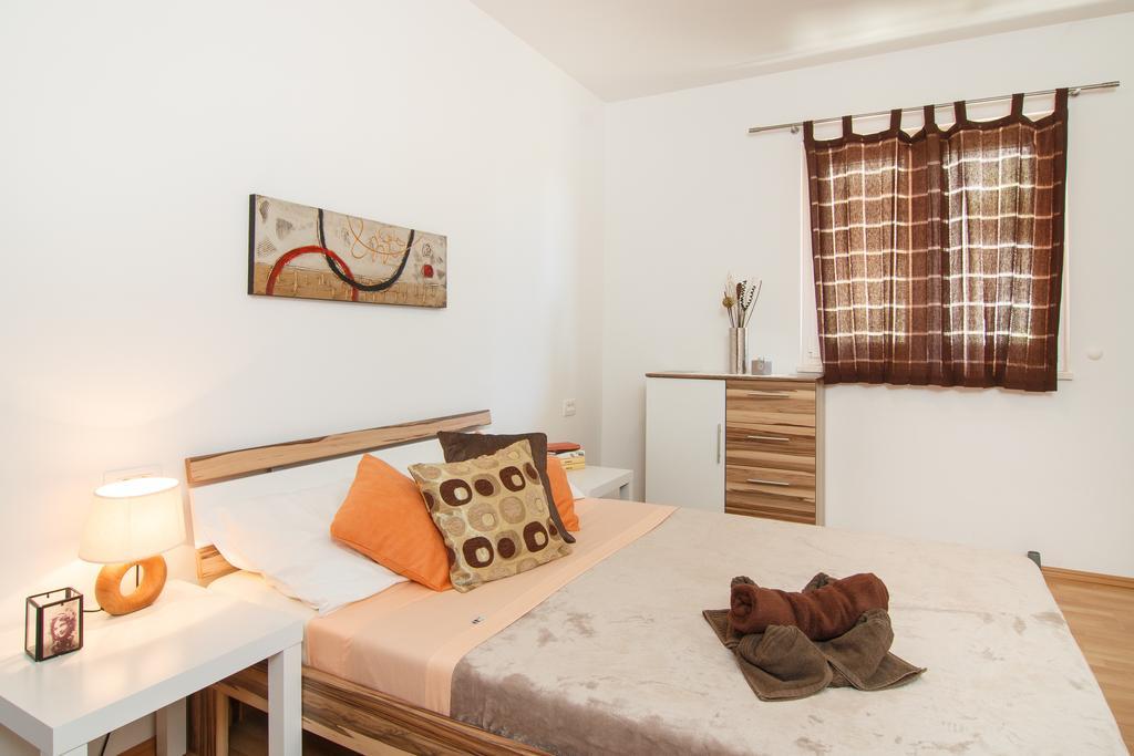 Apartments Villa Stari Koko Омиш Экстерьер фото